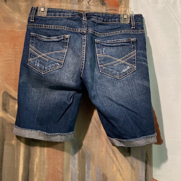 Aeropostale cuffed jean shorts - Picture 4 of 6